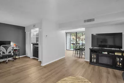 5190 Las Verdes Circle #214, Delray Beach, FL 33484 - Photo 3