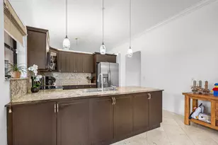 6100 Manchester Ln, Davie, FL 33331 - Photo 13