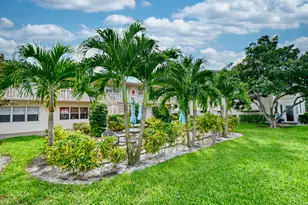 102 Coventry E, West Palm Beach, FL 33417 - Photo 15