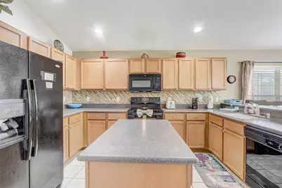 927 Orange Cosmos Boulevard, Davenport, FL 33837 - Photo 7