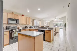 927 Orange Cosmos Blvd, Davenport, FL 33837 - Photo 9