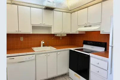 574 Burgundy L #574, Delray Beach, FL 33484 - Photo 5