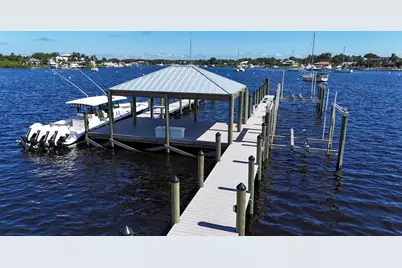 4345 SE Mulford Lane, Stuart, FL 34997 - Photo 9