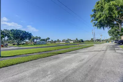 235 Golden River Drive, West Palm Beach, FL 33411 - Photo 35