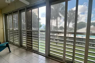 3154 Via Poinciana, Lake Worth, FL 33467 - Photo 9