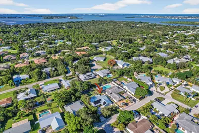 5095 SE Manatee Terrace, Stuart, FL 34997 - Photo 7