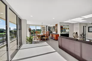 1900 Consulate Pl, West Palm Beach, FL 33401 - Photo 9