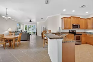 23269 Carolwood Ln, Boca Raton, FL 33428 - Photo 5