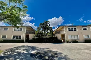 205 NE 3rd St, Boynton Beach, FL 33435 - Photo 1