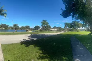 141 West Ct, Royal Palm Beach, FL 33411 - Photo 45