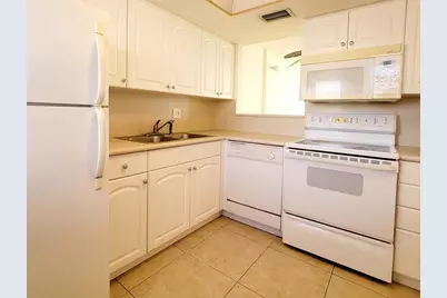 1333 E Hallandale Beach Boulevard #121, Hallandale Beach, FL 33009 - Photo 11