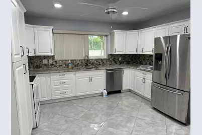 1616 Crandon Avenue, Mangonia Park, FL 33407 - Photo 3