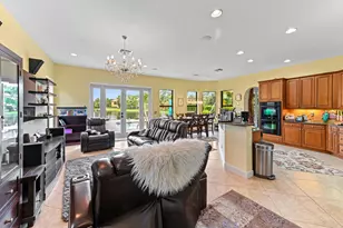 10437 Trianon Pl, Wellington, FL 33449 - Photo 21