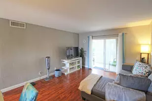 2721 N Garden Dr, Lake Worth, FL 33461 - Photo 7