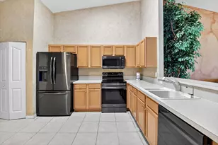 8451 Logia Cir, Boynton Beach, FL 33472 - Photo 5