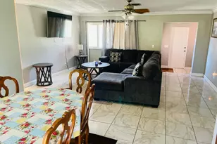 1832 SE Floresta Dr, Port Saint Lucie, FL 34983 - Photo 3