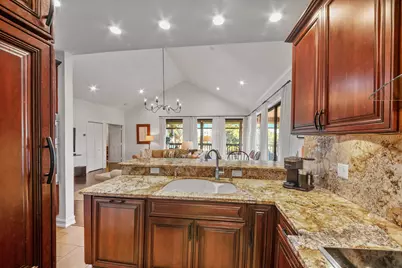 19199 Sabal Lake Drive, Boca Raton, FL 33434 - Photo 11