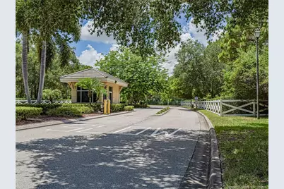 7007 SE Twin Oaks Circle, Stuart, FL 34997 - Photo 7