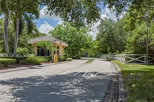 7007 SE Twin Oaks Cir, Stuart, FL 34997 - Photo 7