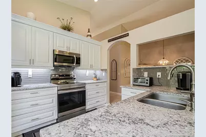 7007 SE Twin Oaks Circle, Stuart, FL 34997 - Photo 13