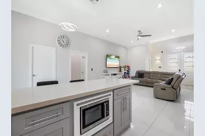 914 SW McCracken Avenue, Port Saint Lucie, FL 34953 - Photo 17