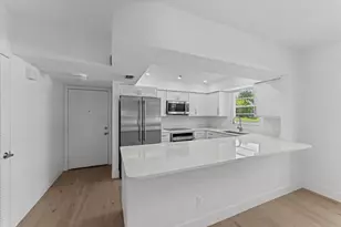 2950 SE Ocean Blvd, Stuart, FL 34996 - Photo 9