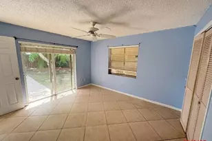 5340 Guildcrest St, Lake Worth, FL 33463 - Photo 9