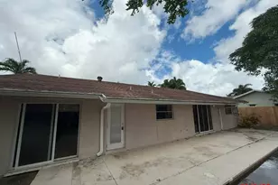 5340 Guildcrest St, Lake Worth, FL 33463 - Photo 3