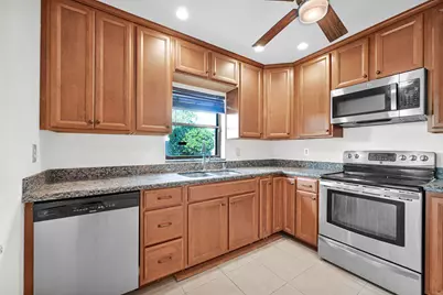 866 NW 25th Avenue, Delray Beach, FL 33445 - Photo 5