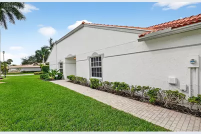 8624 Logia Circle, Boynton Beach, FL 33472 - Photo 5