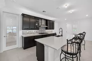 9875 SW Veronese Dr, Port Saint Lucie, FL 34987 - Photo 5