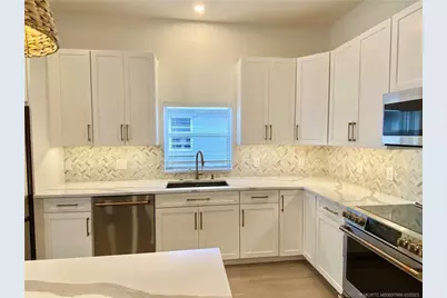 1704 Primrose Court, Port Saint Lucie, FL 34952 - Photo 9