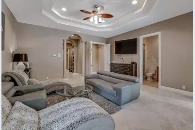 10766 10766 Versailles Boulevard Boulevard, Wellington, FL 33449 - Photo 17