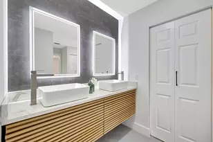 7898 Eastlake Dr, Boca Raton, FL 33433 - Photo 15