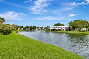 7898 Eastlake Dr, Boca Raton, FL 33433 - Photo 25