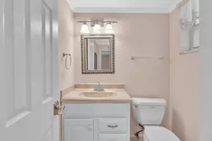 33 Colonial Club Dr, Boynton Beach, FL 33435 - Photo 11