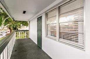 184 Oakridge L, Deerfield Beach, FL 33442 - Photo 3