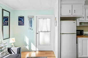 24 Juniper Dr, Briny Breezes, FL 33435 - Photo 9