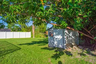 1781 SE Fairfield St, Port Saint Lucie, FL 34983 - Photo 27