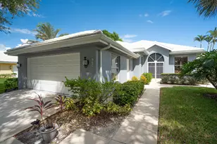 960 Bear Island Cir, West Palm Beach, FL 33409 - Photo 1