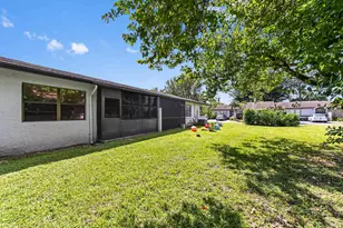 81 Westecunk Dr, Royal Palm Beach, FL 33411 - Photo 21