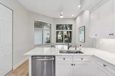 106 Palm Bay Drive #B, Palm Beach Gardens, FL 33418 - Photo 13