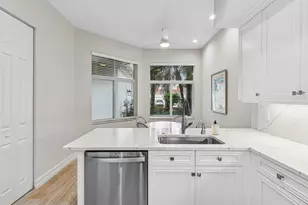 106 Palm Bay Dr, Palm Beach Gardens, FL 33418 - Photo 13