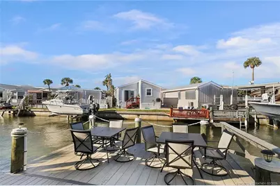 1092 Nettles Boulevard, Jensen Beach, FL 34957 - Photo 5