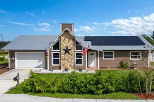 1297 SE Floresta Dr, Port Saint Lucie, FL 34983 - Photo 1