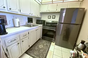 384 Tilford R, Deerfield Beach, FL 33442 - Photo 3