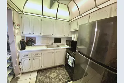 384 Tilford R, Deerfield Beach, FL 33442 - Photo 5