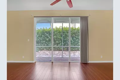 2226 Oakmont Drive, Riviera Beach, FL 33404 - Photo 9