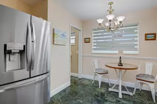 6827 Fountains Cir, Lake Worth, FL 33467 - Photo 11