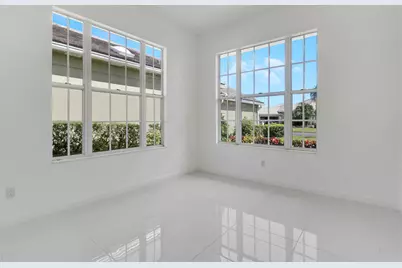 220 NW Bentley Circle, Port Saint Lucie, FL 34986 - Photo 17